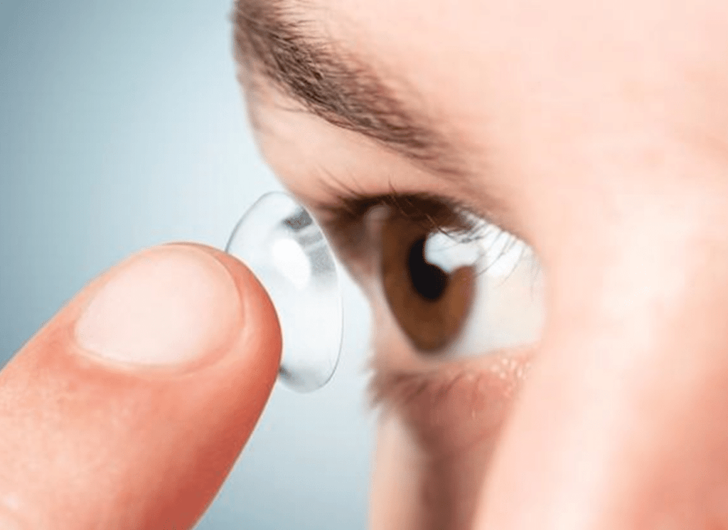 Mito ou verdade Mau uso de lentes de contato pode cegar